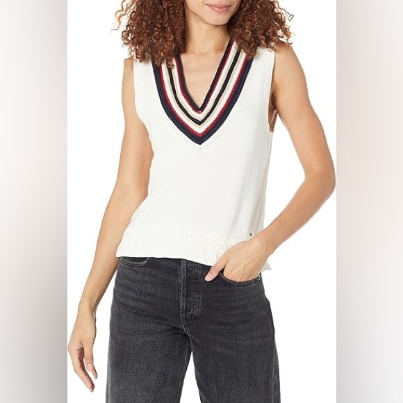 TOMMY HILFIGER V NECK SWEATER VEST - Picture 10 of 10